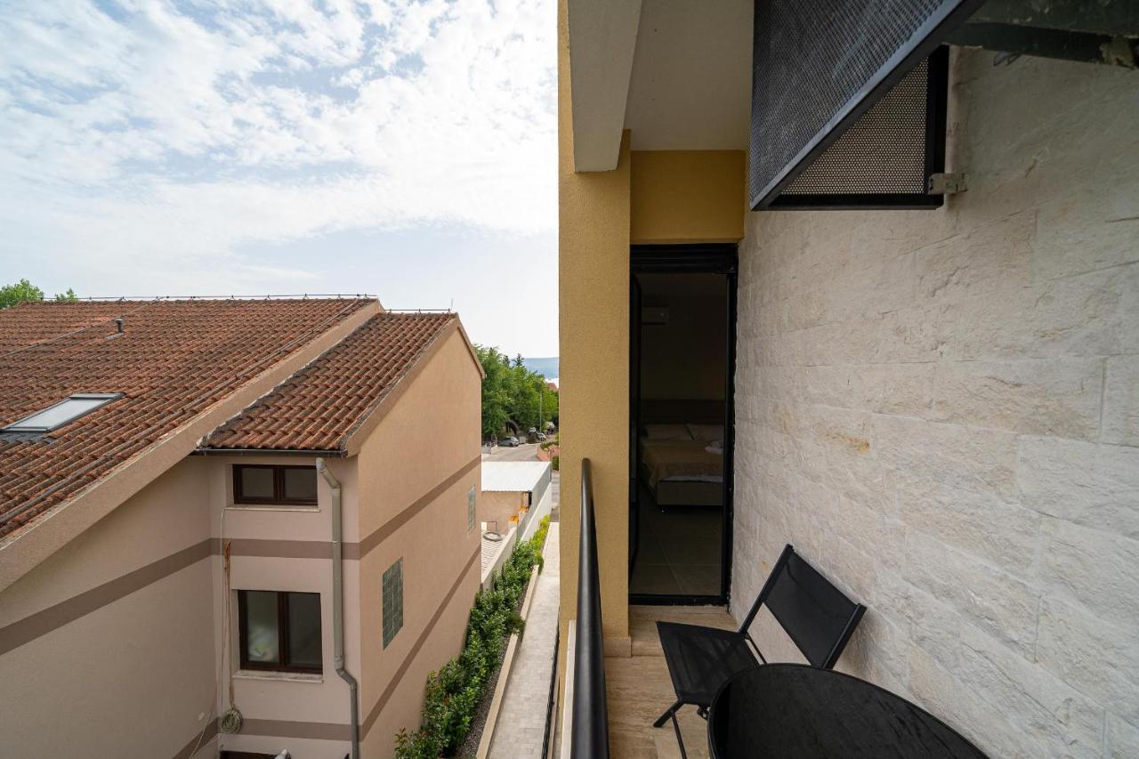 Studio Apartment N2 Tivat Extérieur photo